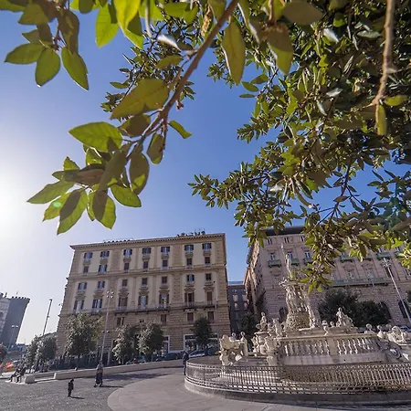 Pc Boutique H Loggia, By Clapa Group 나폴리