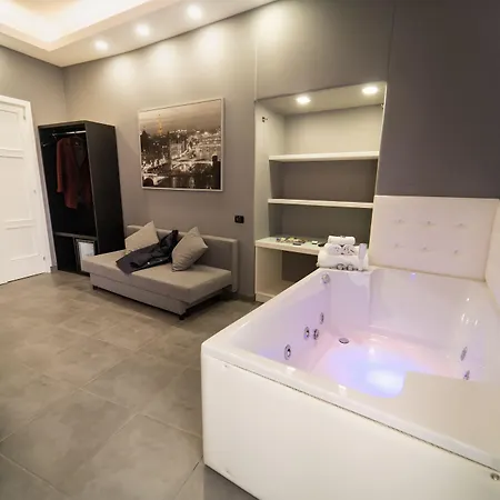 Pc Boutique H Loggia, By Clapa Group 3* 那不勒斯